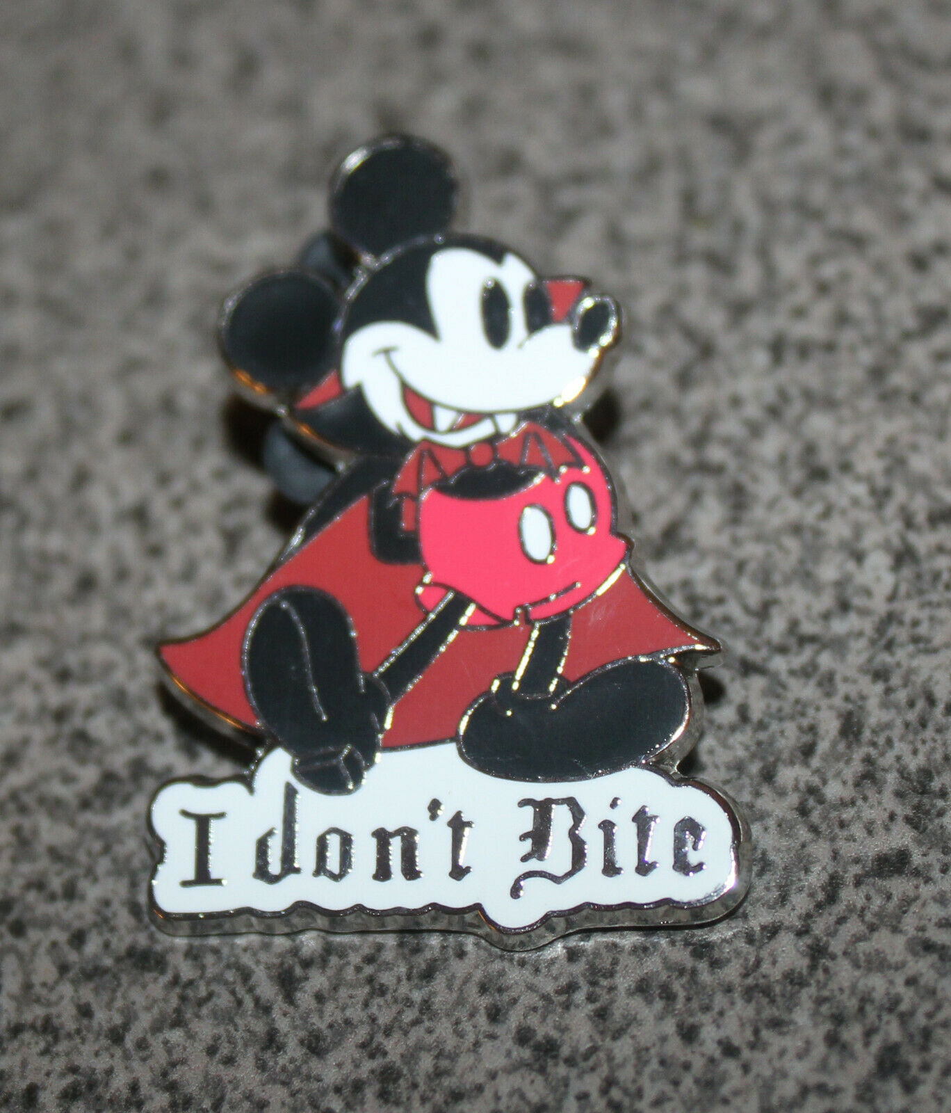 Disney Pin Mickey Mouse I Don't Bite Vampire Halloween Not So Scary
